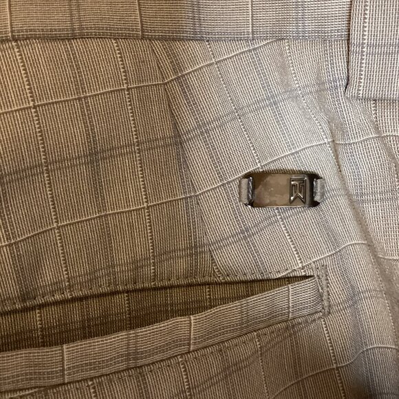 Tiger Woods Collection Men's Golf Shorts Size 36" Waist Flat Front Golfing - Picture 7 of 10